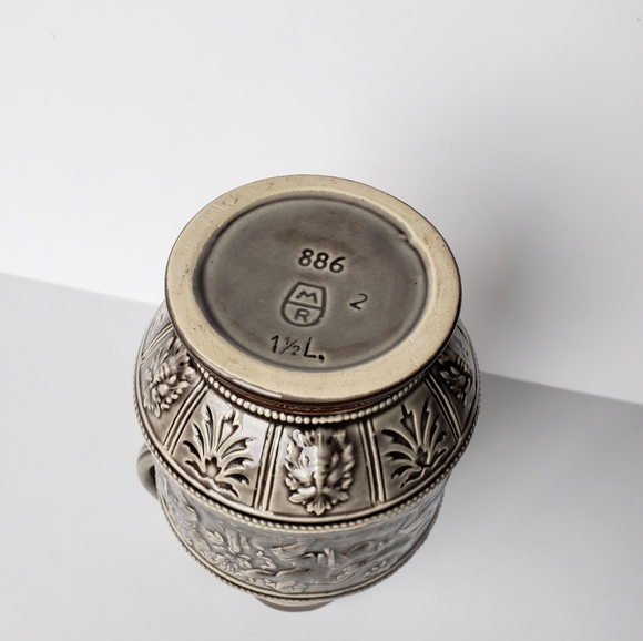 Marzi Remy Beer Stein Festive Dancers marking 886 - Picture 2 of 5